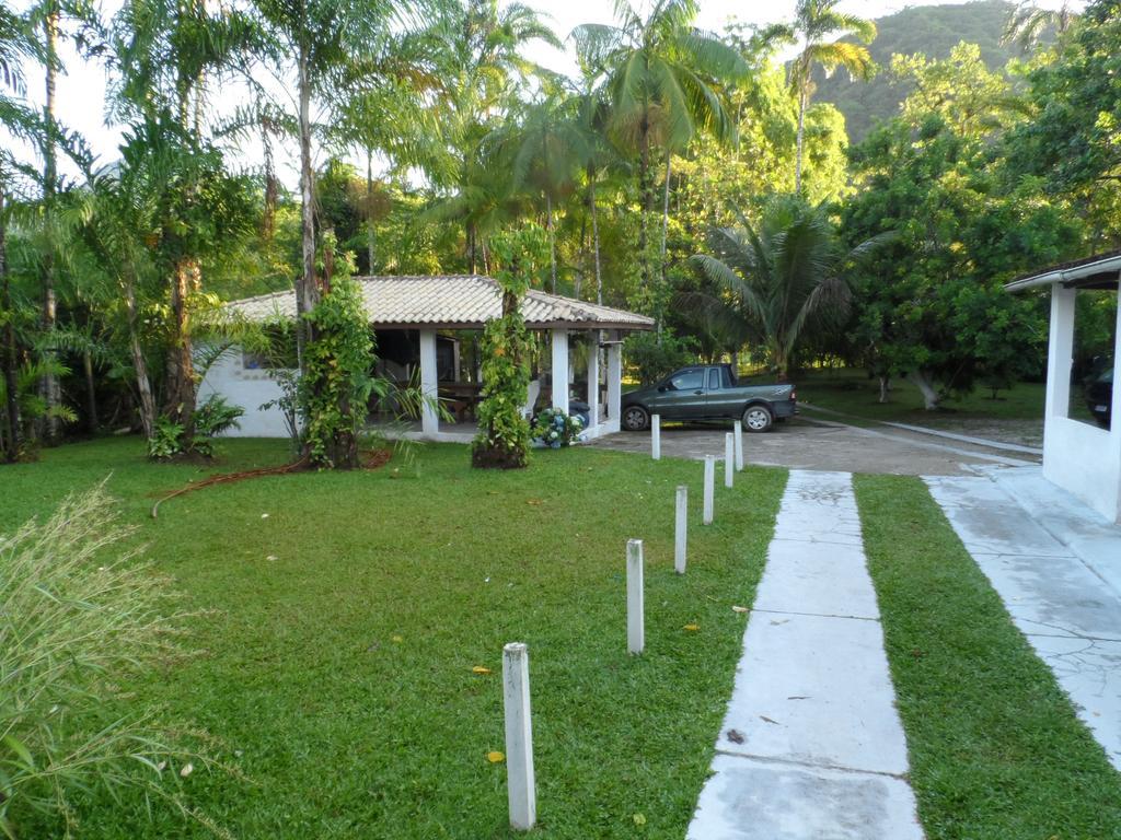 Aptos Familia Com Ar Condicionado Ubatuba Praia Pereque Acu Exteriör bild
