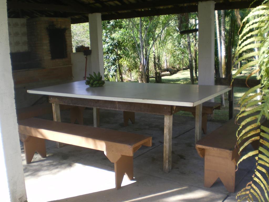 Aptos Familia Com Ar Condicionado Ubatuba Praia Pereque Acu Rum bild
