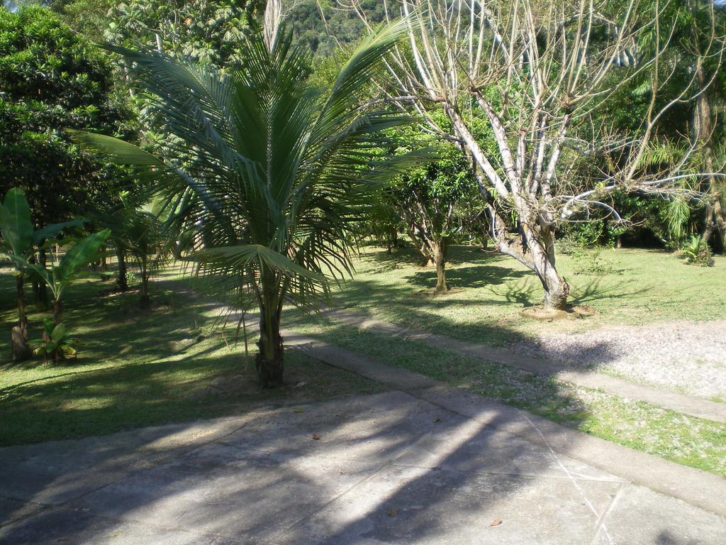 Aptos Familia Com Ar Condicionado Ubatuba Praia Pereque Acu Exteriör bild