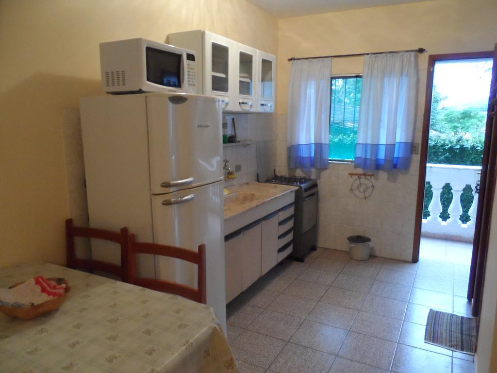 Aptos Familia Com Ar Condicionado Ubatuba Praia Pereque Acu Exteriör bild